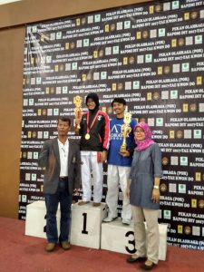 aditya-kurniawan-atlet-taekwondo-ujb-peraih-medali-emas-sekaligus-atlet-terbaik-2